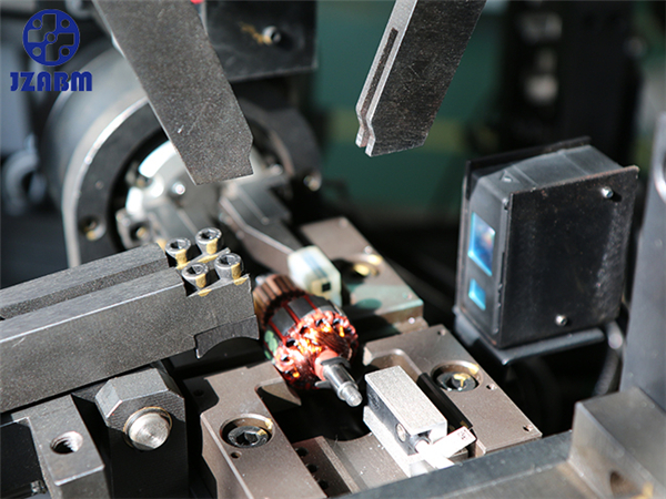 全自動(dòng)轉(zhuǎn)子平衡修正機(jī) 全自動(dòng)平衡機(jī)